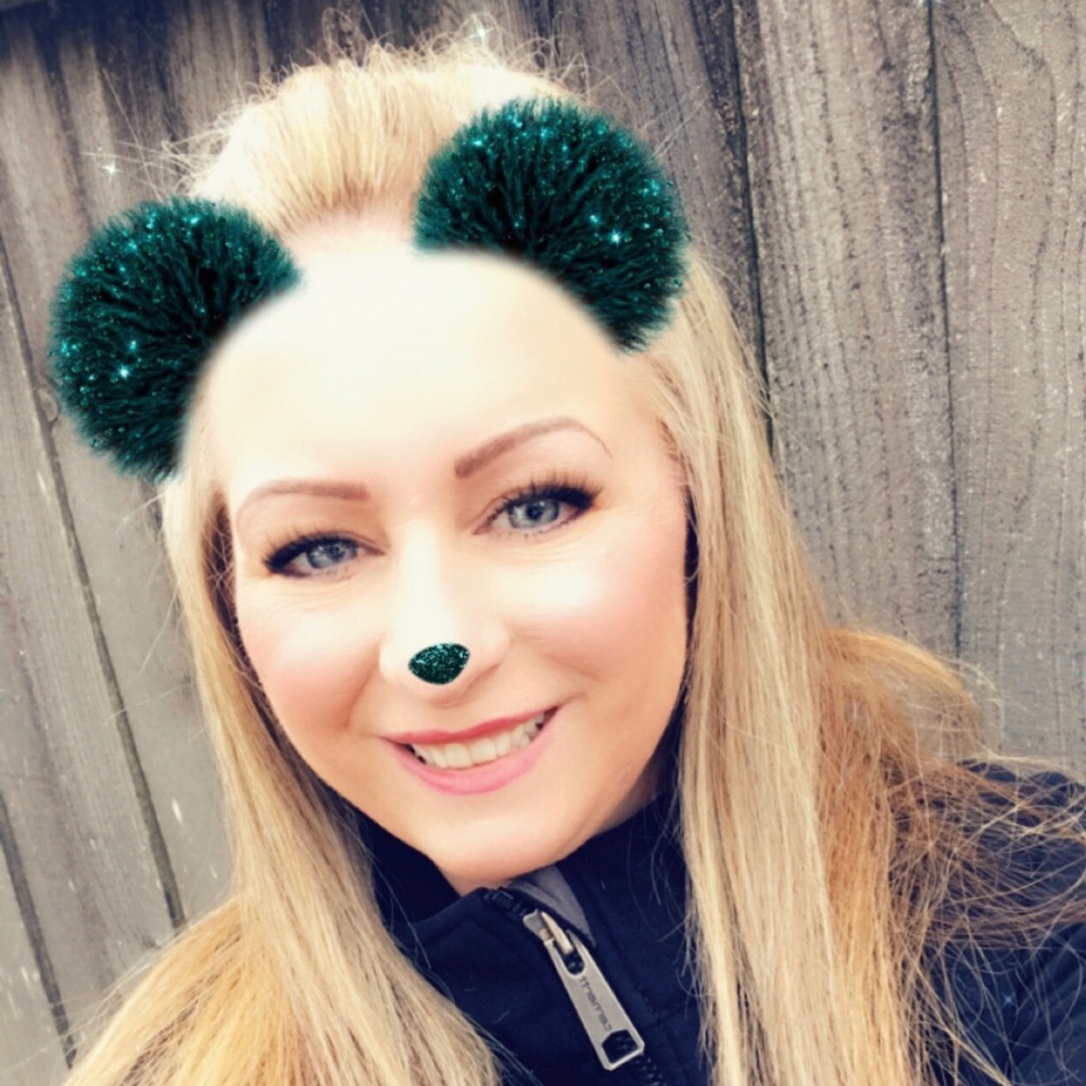 Meet your Posher, Danette